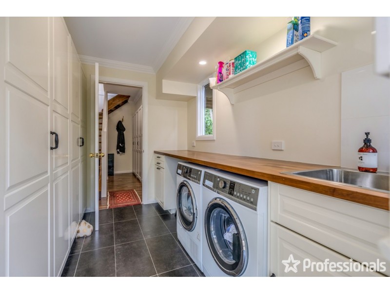 59 Long Road, Tamborine Mountain QLD 4272