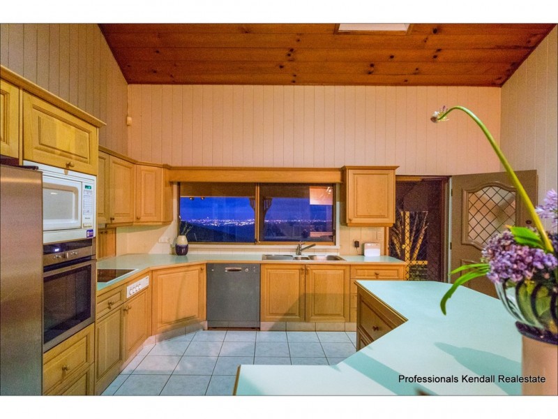 71 Bateke Road, Tamborine Mountain QLD 4272