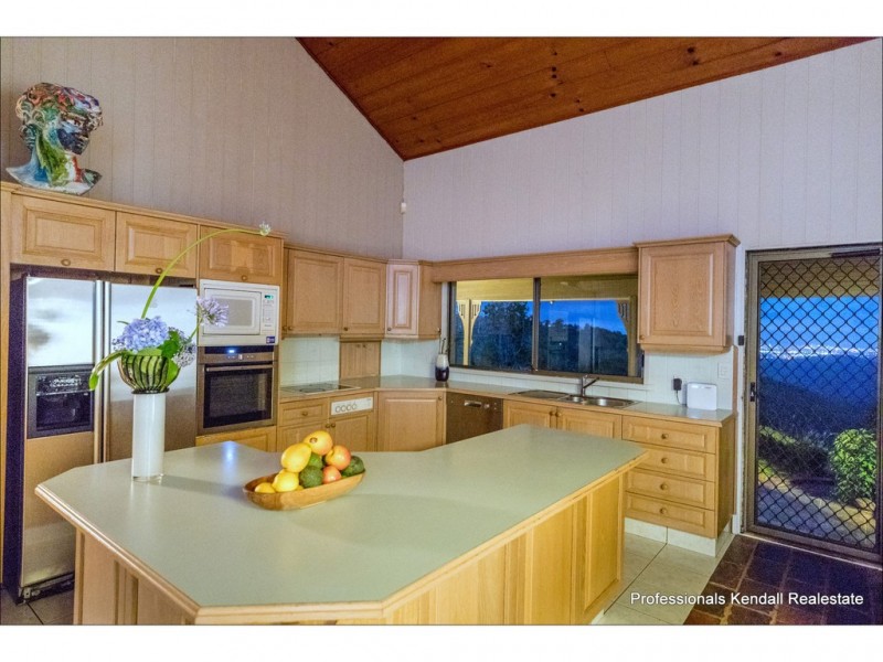 71 Bateke Road, Tamborine Mountain QLD 4272