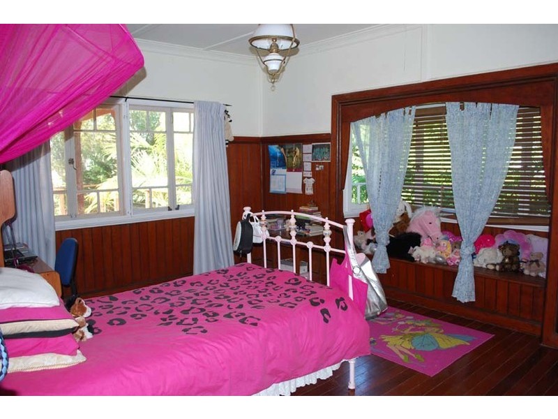 Eagle Heights QLD 4271