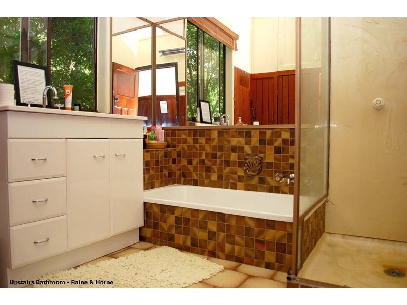 Eagle Heights QLD 4271