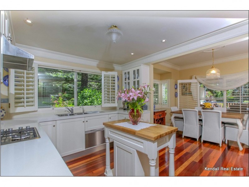 30 North Street, Tamborine Mountain QLD 4272