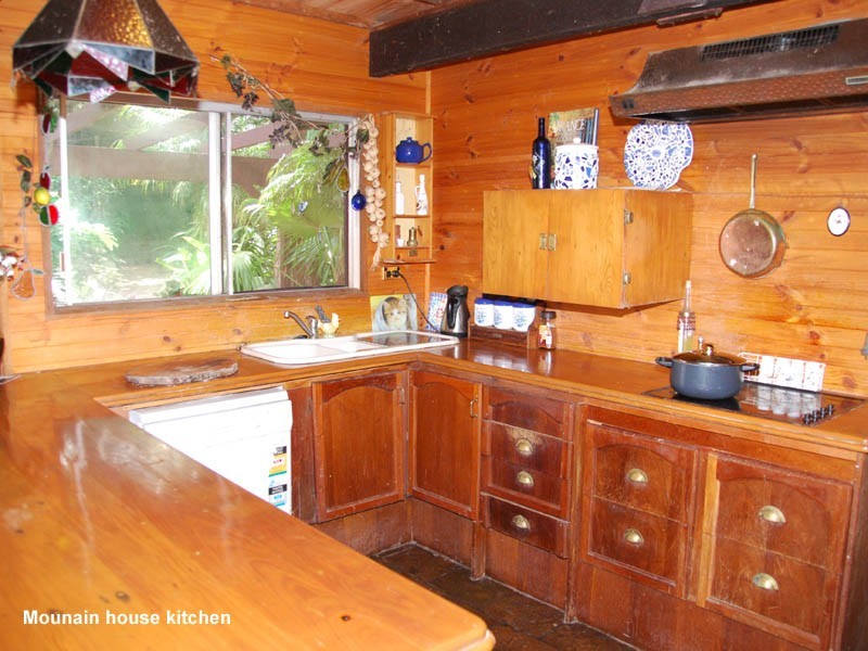 Tamborine Mountain QLD 4272