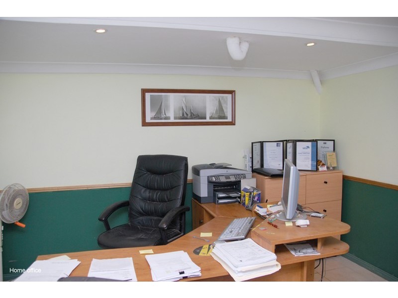 Eagle Heights QLD 4271