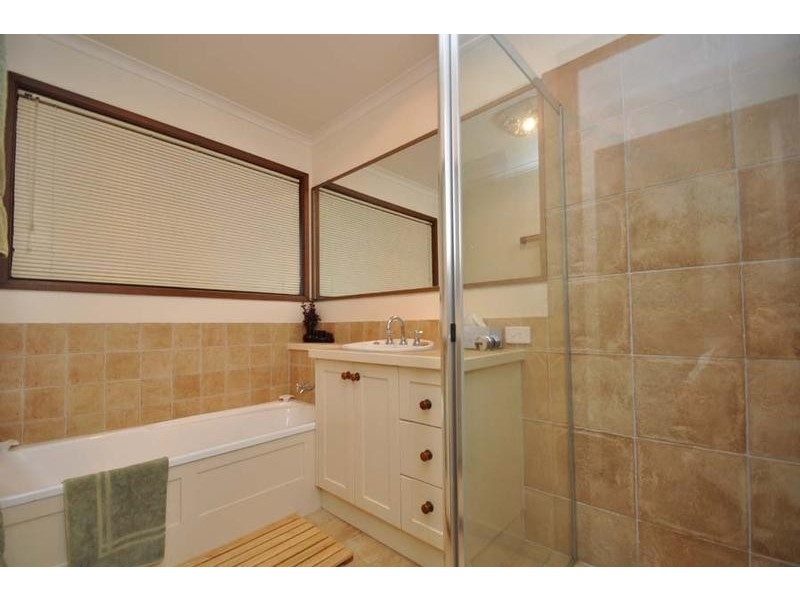 34  Kootenai Drive, North Tamborine QLD 4272