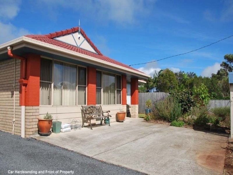 5 Tolima Drive, Eagle Heights QLD 4271