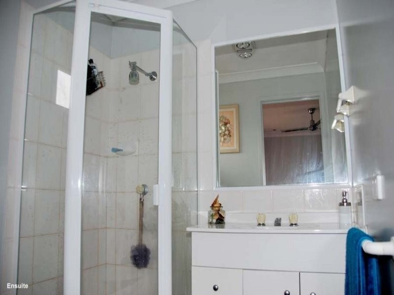 5 Tolima Drive, Eagle Heights QLD 4271