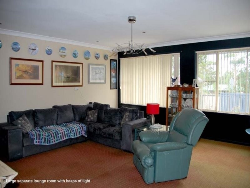 5 Tolima Drive, Eagle Heights QLD 4271