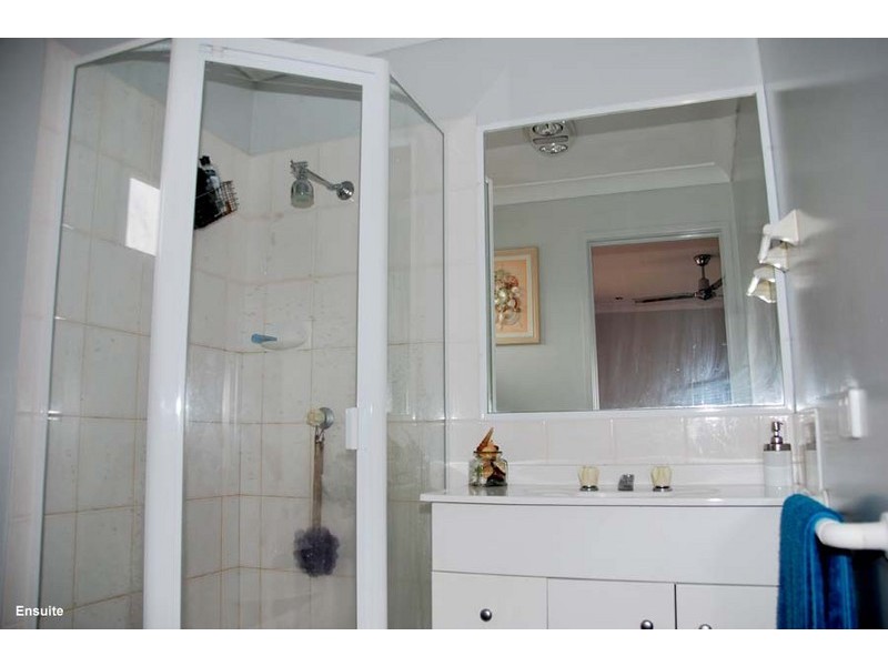 5 Tolima Drive, Eagle Heights QLD 4271