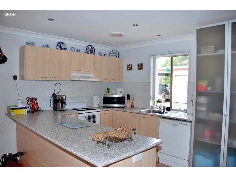 5 Tolima Drive, Eagle Heights QLD 4271