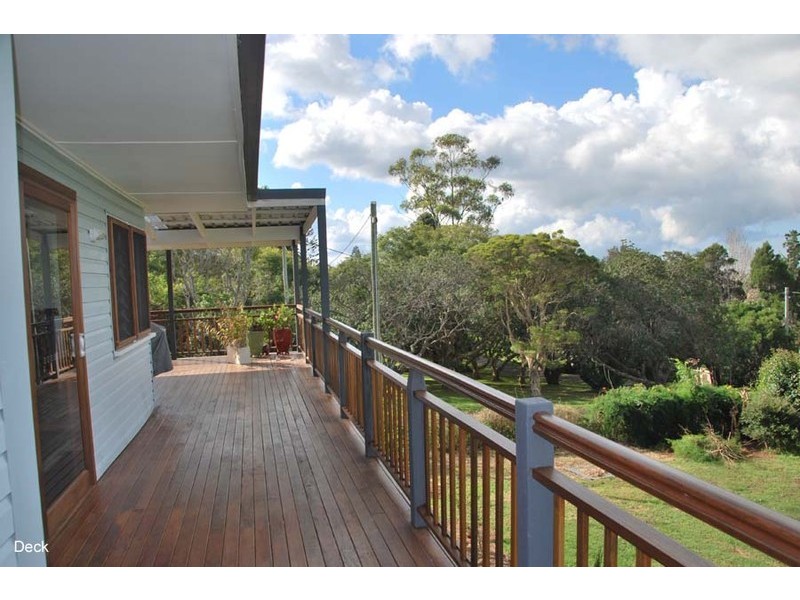 4  Golfers Crescent, Eagle Heights QLD 4271