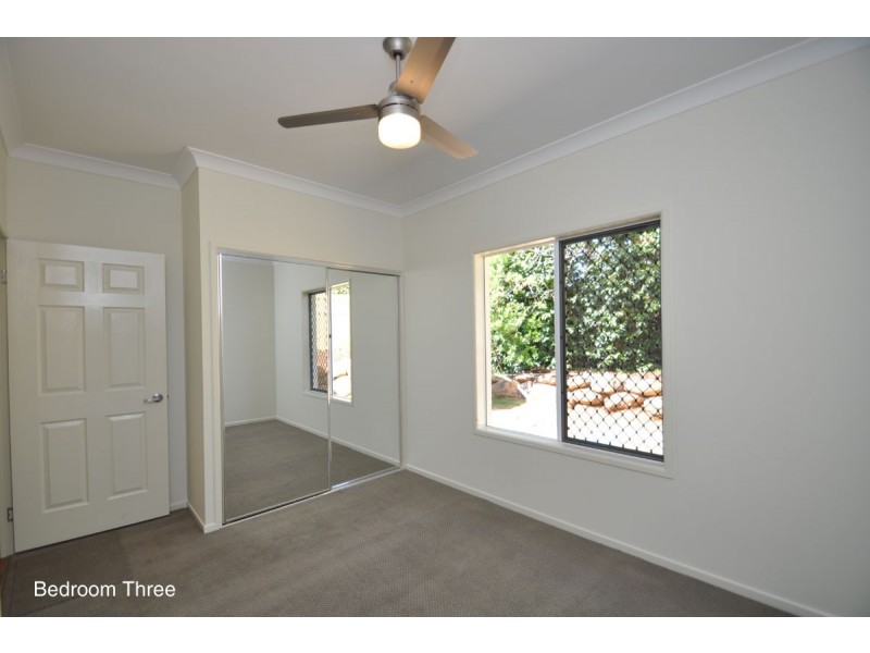 8 Tweed Heads Avenue, Eagle Heights QLD 4271