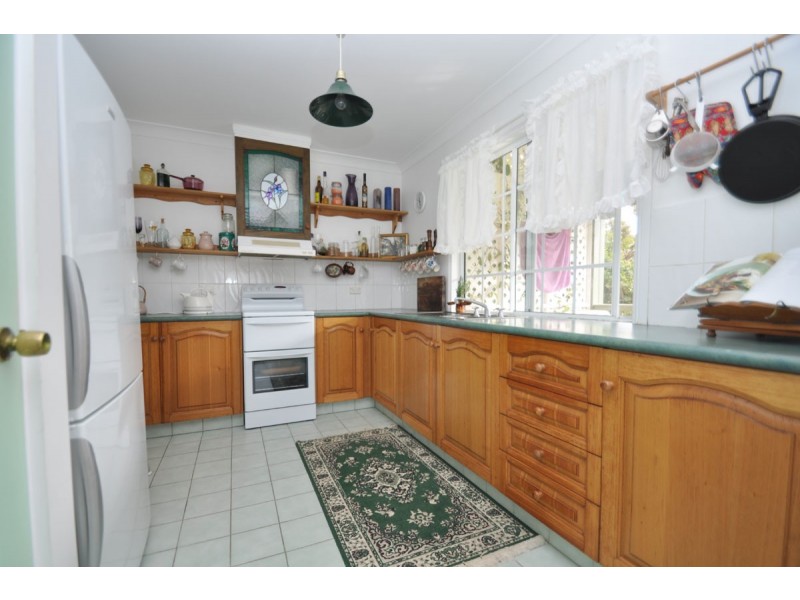 76 Magnetic Drive, Eagle Heights QLD 4271