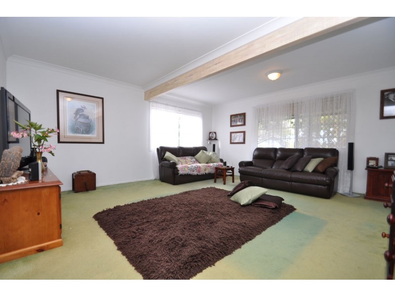 76 Magnetic Drive, Eagle Heights QLD 4271