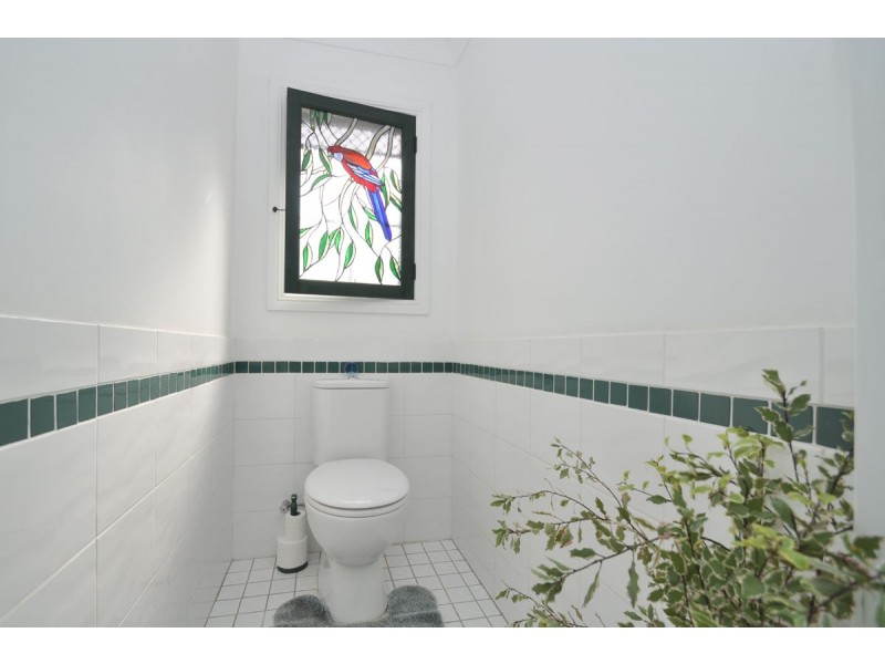 76 Magnetic Drive, Eagle Heights QLD 4271