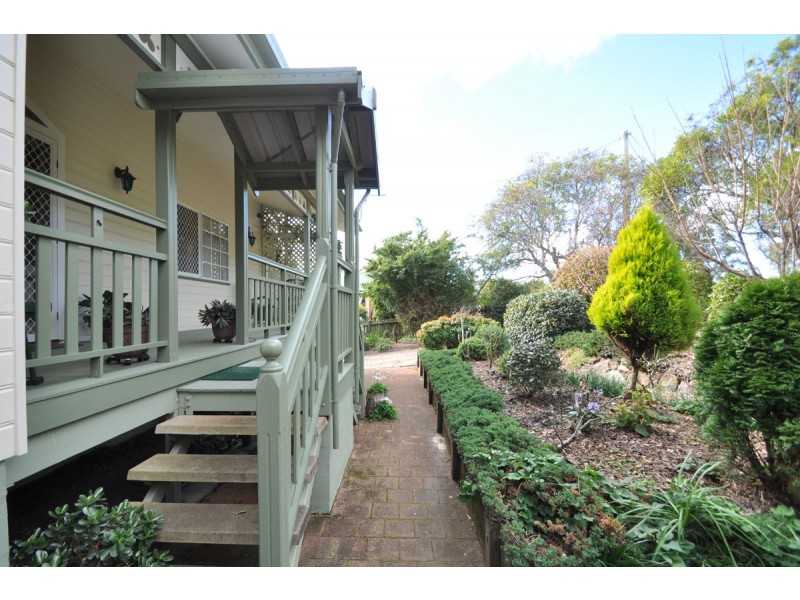 76 Magnetic Drive, Eagle Heights QLD 4271