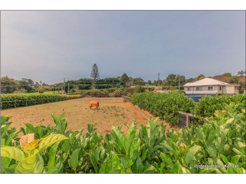 23 Power Parade, Tamborine Mountain QLD 4272