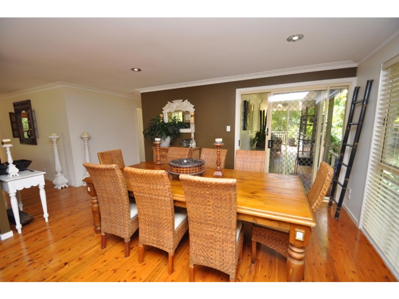 5 Teton Court, Eagle Heights QLD 4271