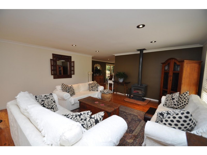 5 Teton Court, Eagle Heights QLD 4271