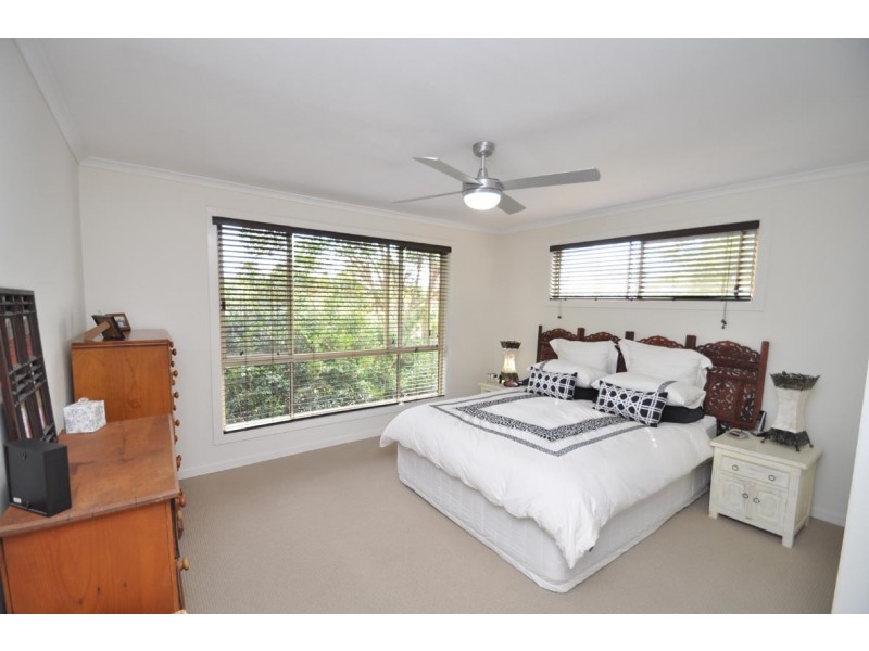 5 Teton Court, Eagle Heights QLD 4271