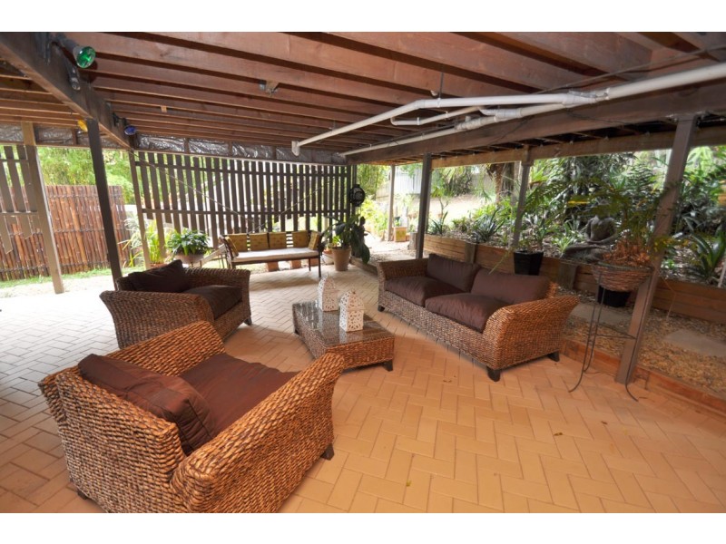 5 Teton Court, Eagle Heights QLD 4271