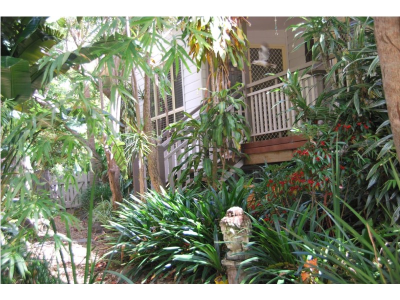 5 Teton Court, Eagle Heights QLD 4271