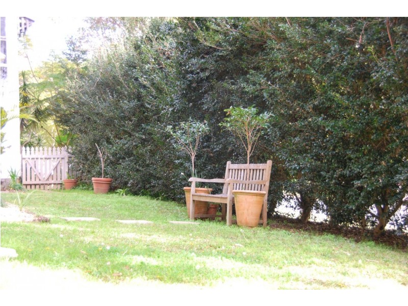 5 Teton Court, Eagle Heights QLD 4271