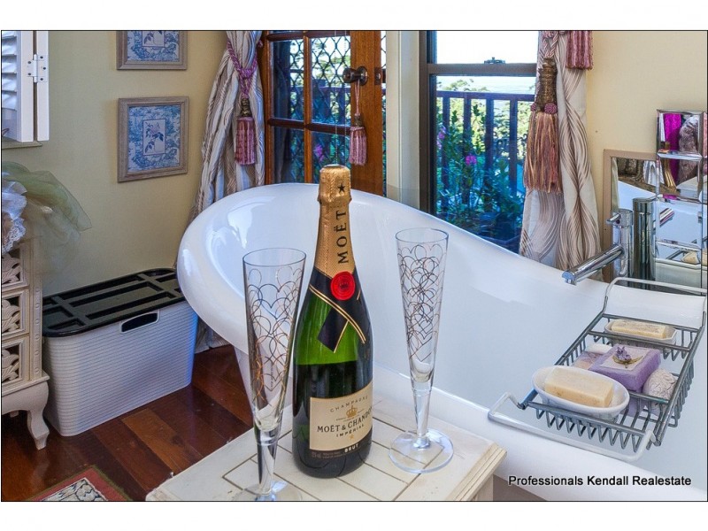 Tamborine Mountain QLD 4272