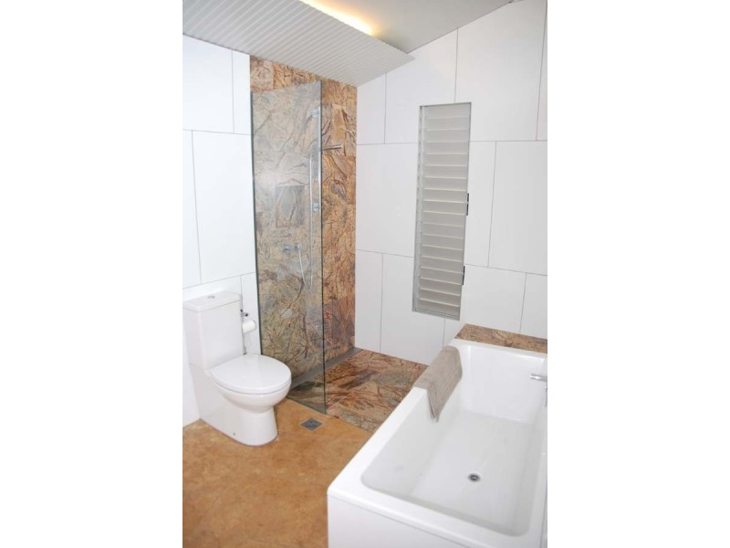 Eagle Heights QLD 4271