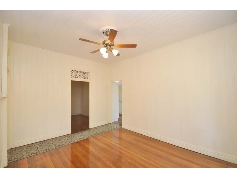 Eagle Heights QLD 4271