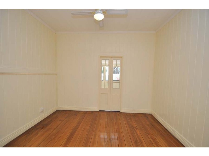 Eagle Heights QLD 4271