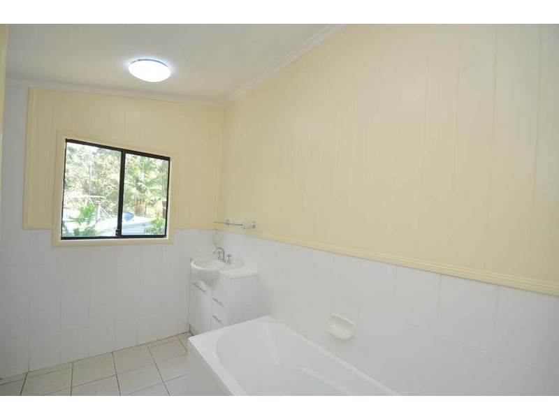 Eagle Heights QLD 4271