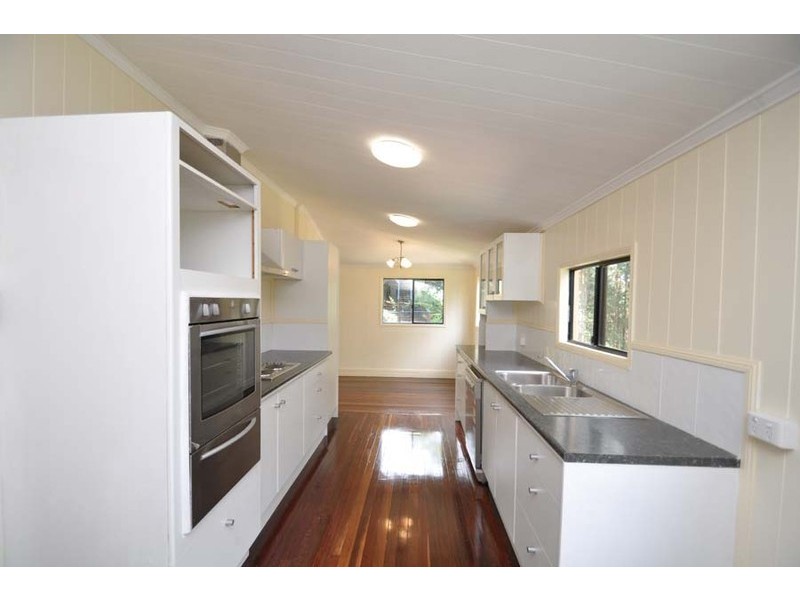 Eagle Heights QLD 4271