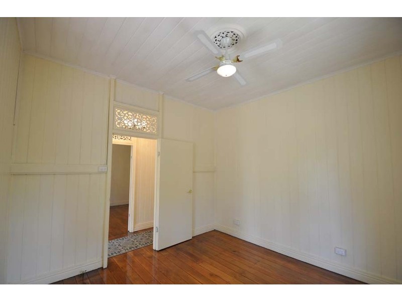 Eagle Heights QLD 4271