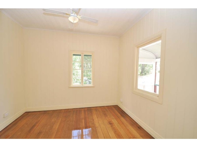 Eagle Heights QLD 4271