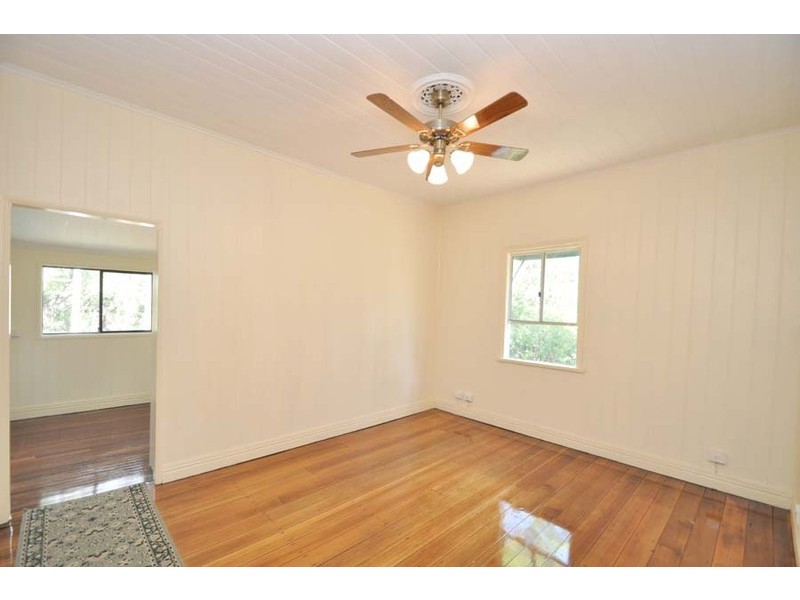 Eagle Heights QLD 4271