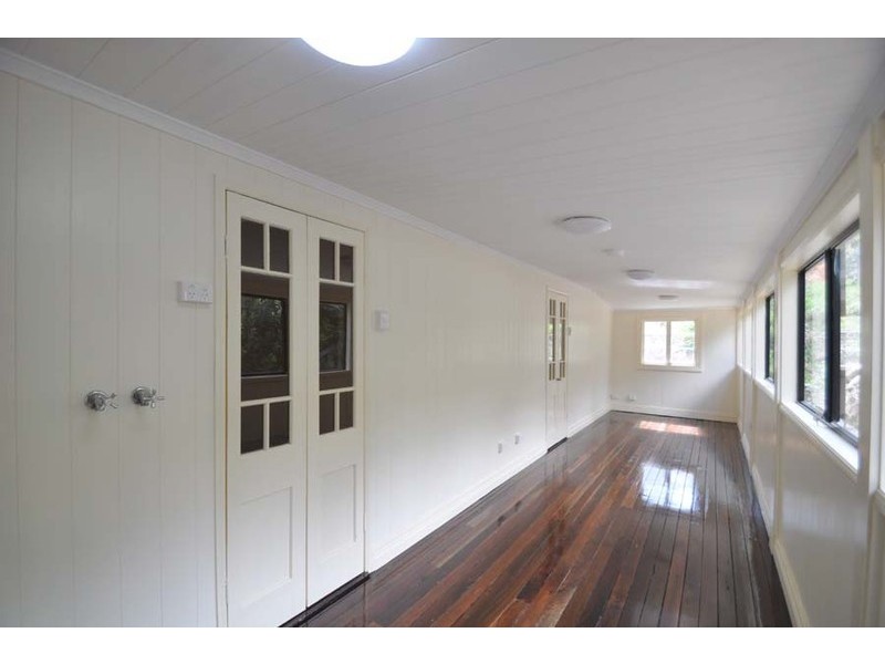 Eagle Heights QLD 4271