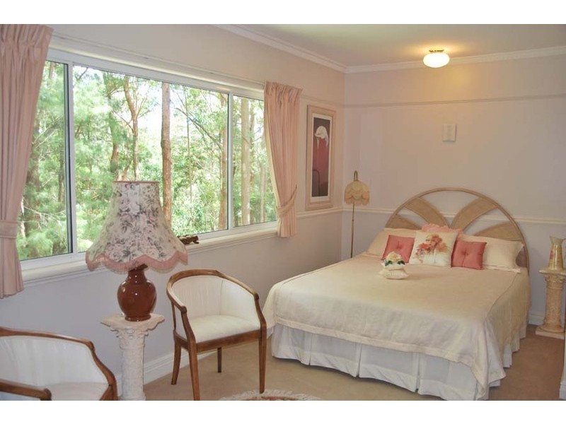 102 Wongawallan Road, Eagle Heights QLD 4271