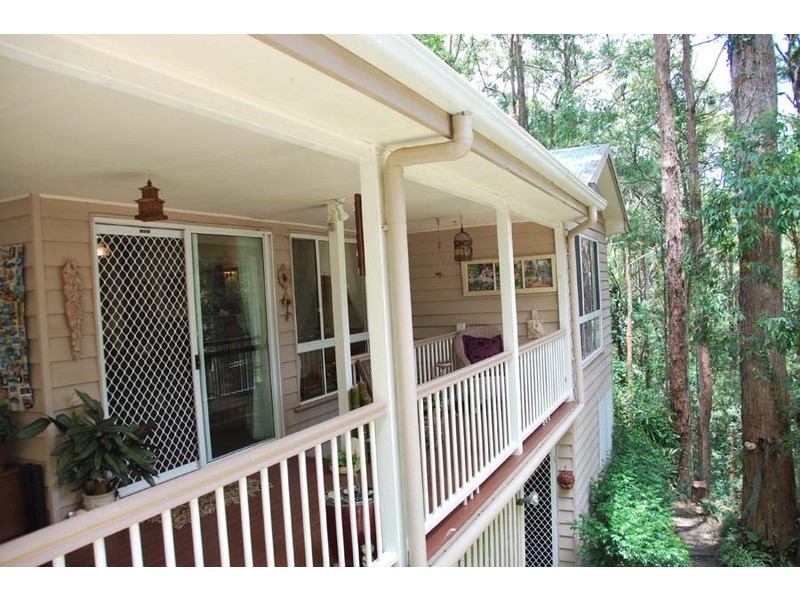 102 Wongawallan Road, Eagle Heights QLD 4271