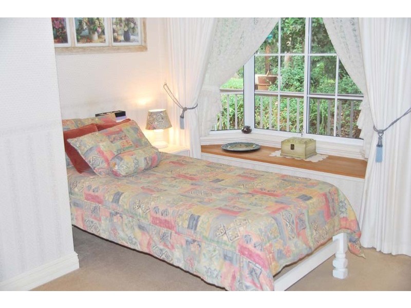 102 Wongawallan Road, Eagle Heights QLD 4271