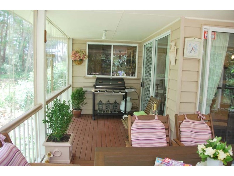 102 Wongawallan Road, Eagle Heights QLD 4271