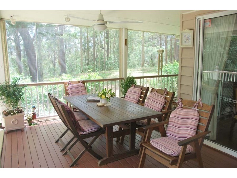 102 Wongawallan Road, Eagle Heights QLD 4271