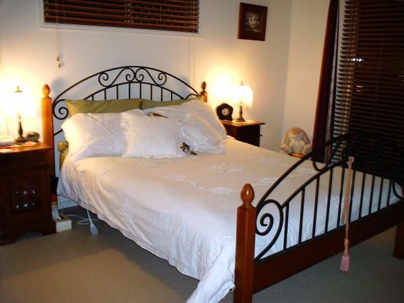 13 Tolima Drive, Eagle Heights QLD 4271