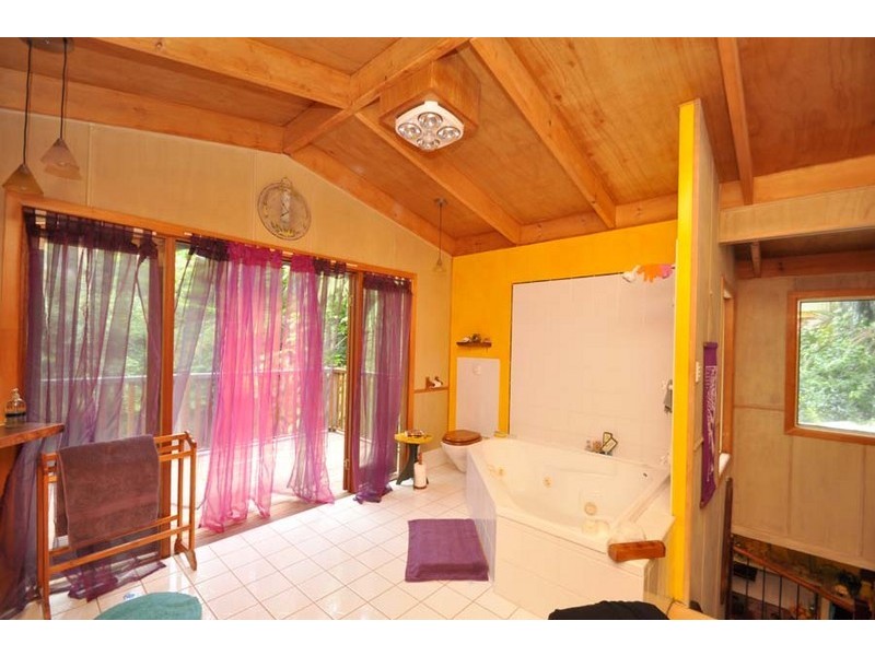 6 Park Lane, North Tamborine QLD 4272