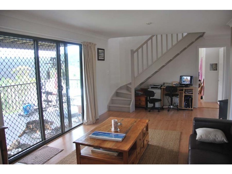 Eagle Heights QLD 4271