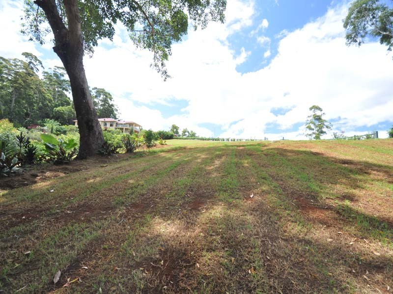 19 Eagles Retreat Place, Eagle Heights QLD 4271