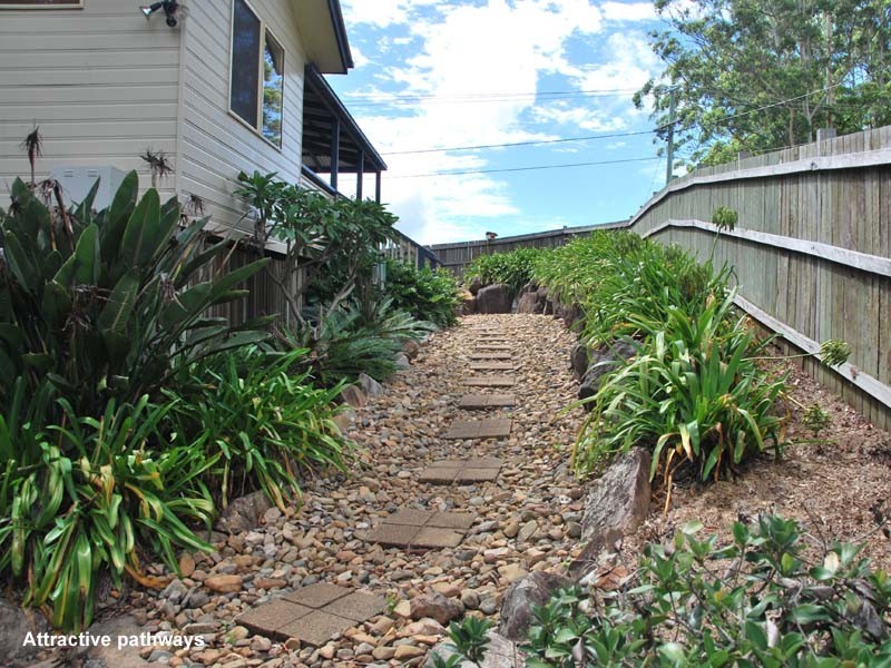 88 Wongawallan Road, Eagle Heights QLD 4271