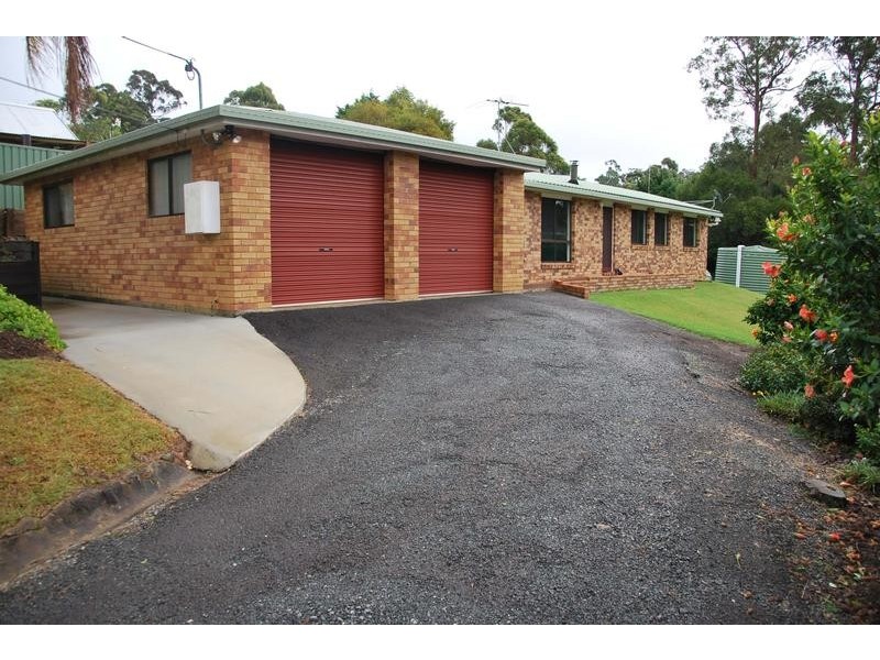 14 Teton Court, Eagle Heights QLD 4271