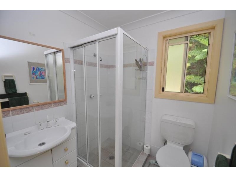 82 Kinabalu Drive, Eagle Heights QLD 4271