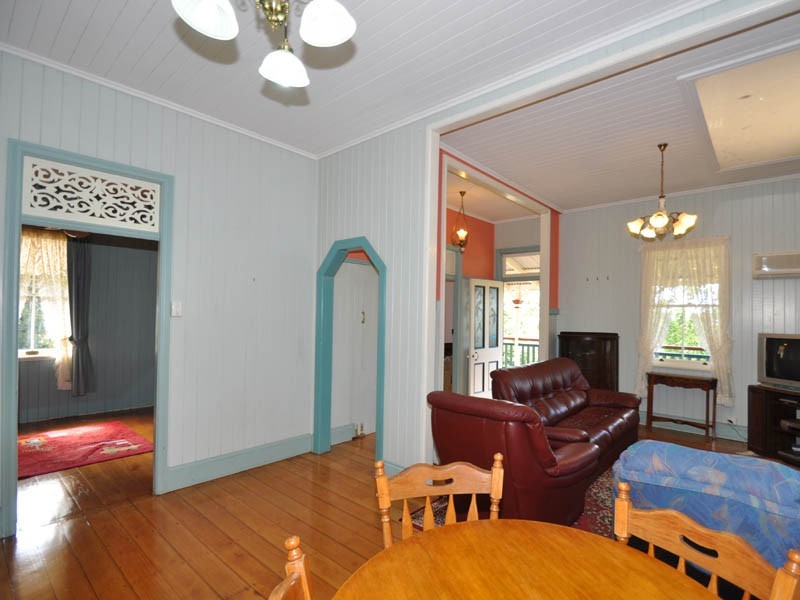 2 Areca Court, Eagle Heights QLD 4271